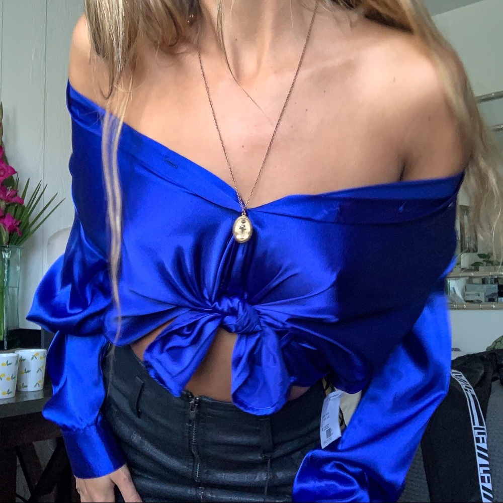 SOLD❌ Vintage Button Down Blouse!